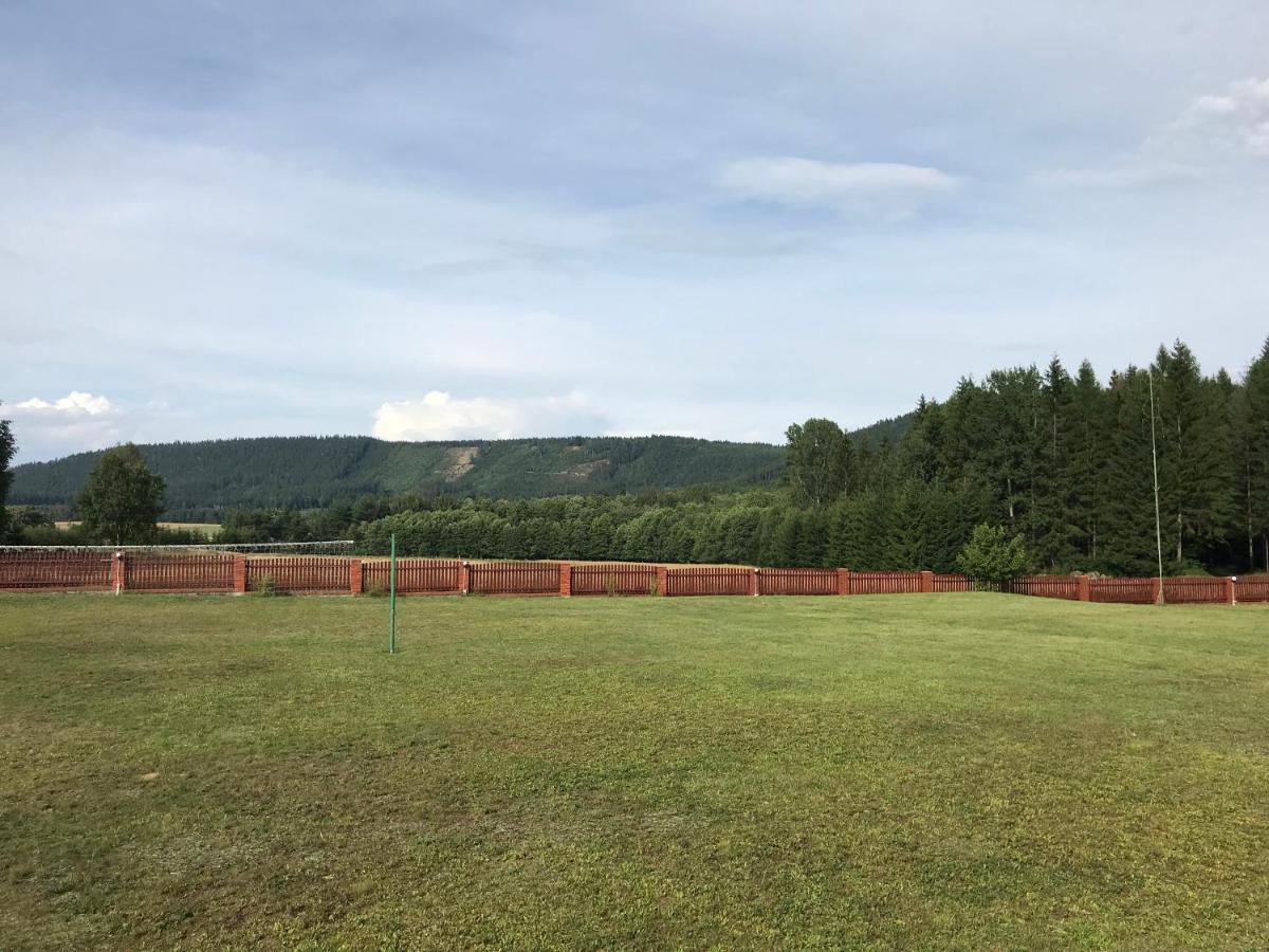 Chełmsko Śląskie Zadrna Rezydencjaアパートホテル エクステリア 写真